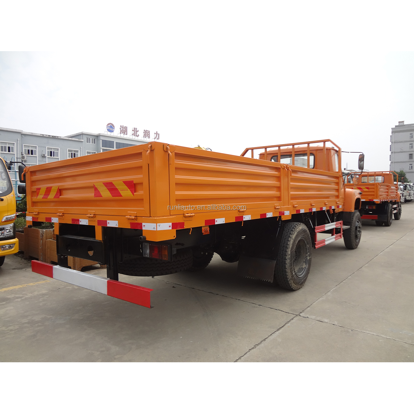 China Factory DONGFENG 4X2 Truck Cargo Box Accessories
