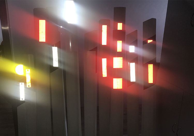 Customized PVC Reflective roadside post road delineators flexible delineator