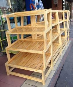 China Custom Bread Wooden Retail Display Shelves / Wooden Bakery Display Racks wholesale