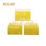 Mitsubishi Escalator Spare Parts Yellow Plastic Comb Plate YS125B688 YS120B976