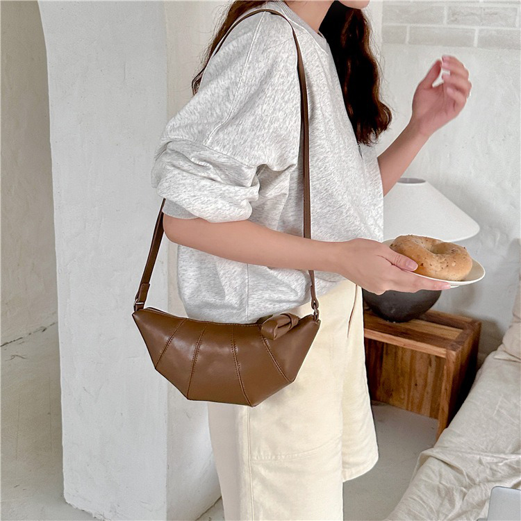Lady Korean Shoulder Messenger Bag All Seasons Cute Dumpling Bag PU Leather Moon Bag
