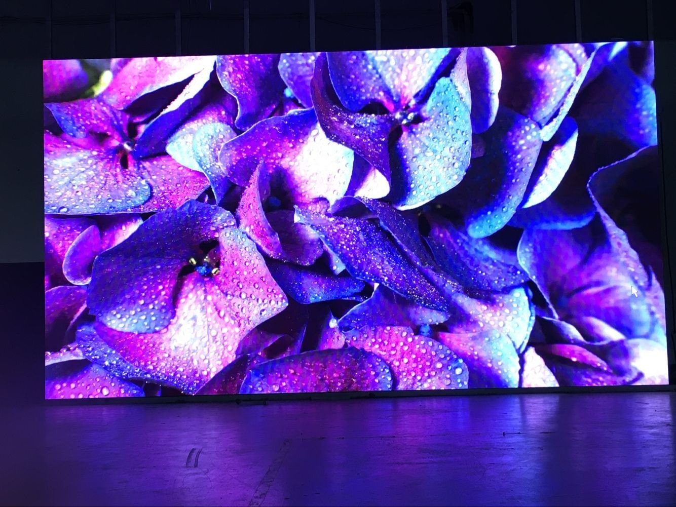 National Star Lamp Stage indoor and outdoor p2.9p3.91 p4.81 LED Screens HD Video Panel With Die Cast Aluminum Cabinet