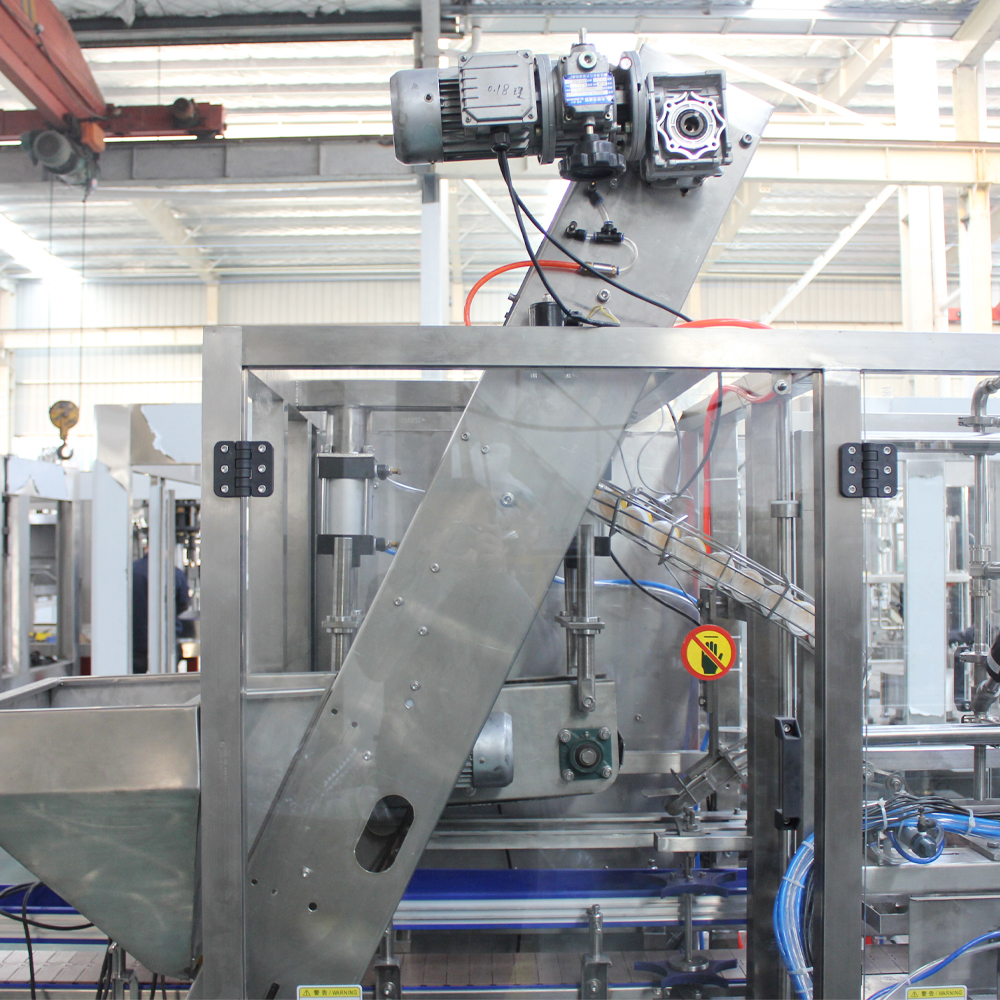 Beverage Production Oil Filling Machine 380V 50Hz Oil Filler Bottle
