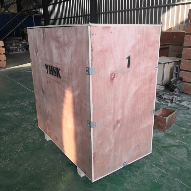 Safety Control Fiber Laser Welding Machine , Laser Welding Equipment Easily Operated