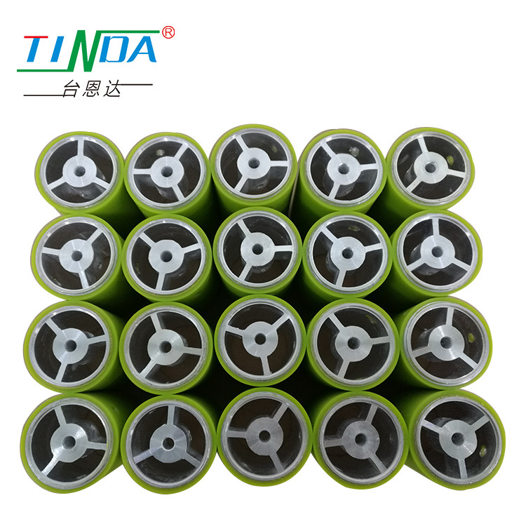 OEM Rubber Feed Rollers Abrasion Resistance Tolerance Up To 0.02mm