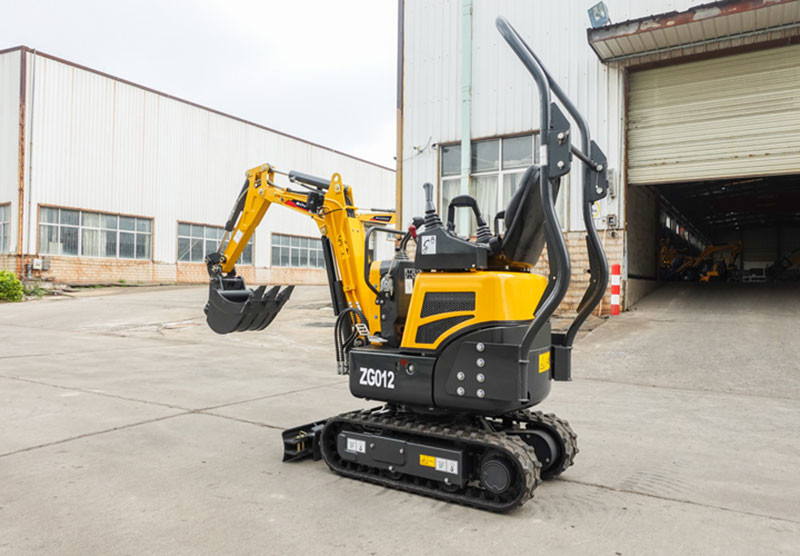 ZG012 1 Ton Mini Excavator Machine Pilot Type For Dig Trenches / Foundations