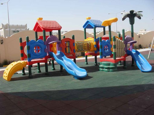 Waterproof Interlocking Outdoor Flooring 250*250*13mm For School Playground
