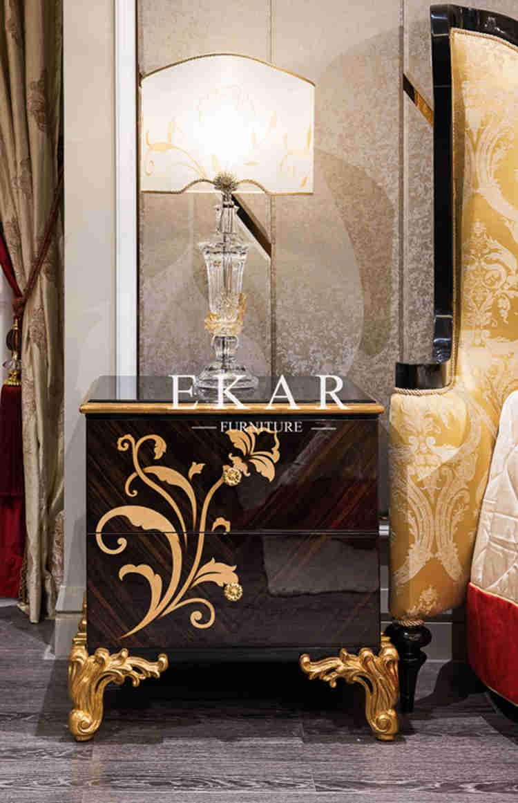 Minimalist Design Side Table French Bedside Stande Table With Curved Legs TB-023