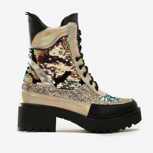 China Bead Piece Size 5 Ladies Flat Boots Upper Lace Up With Square Heel wholesale