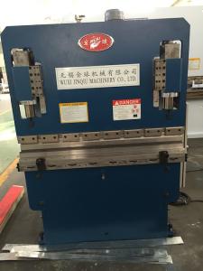 China 30 Ton 1300mm Hydraulic Press Brake Machine With Synchronizing Torsion Bar wholesale