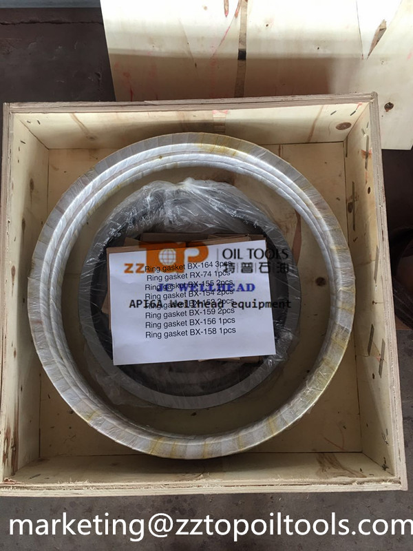 SS316 Ring Joint Gasket Bolt Studs For Wellhead Equipment