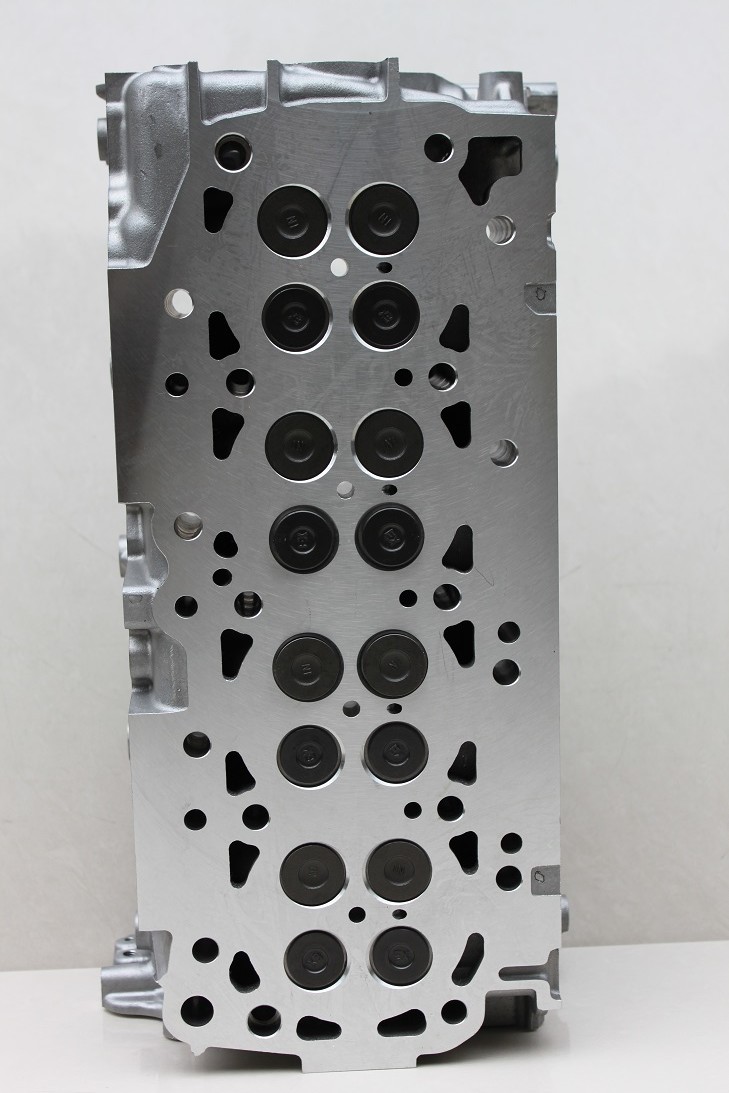 Nissan YD25 Cylinder Head Assembly With Valves 908510 Mitsubishi Truck Engine Parts