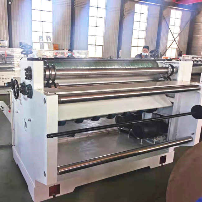 Length 3800mm Corrugated Board Cutting Machine With Stacker Energy Efficient