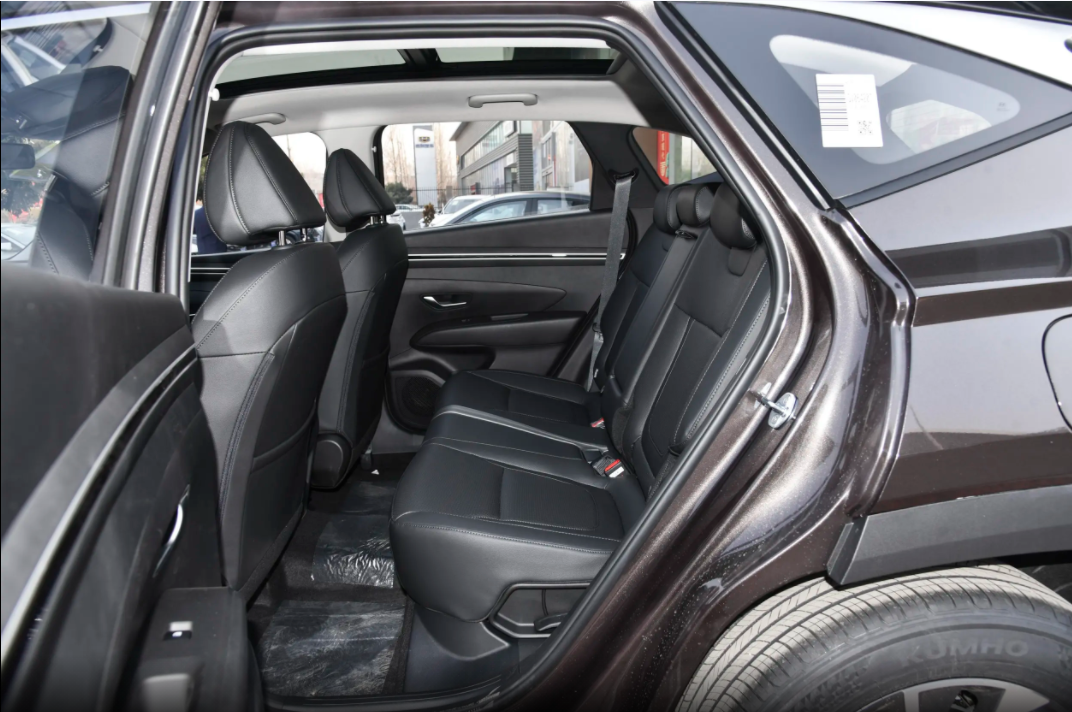 Beijing Hyundai Tucson 5-Door 5-Seater Gasoline Car 4WD SUV Luxury Compact Model SUV