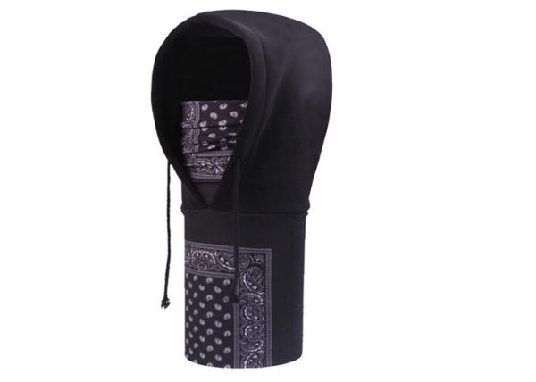 Black Men Soft Fleece Face Mask Low Fiber Properties Custom Logo Printed 22.5 *