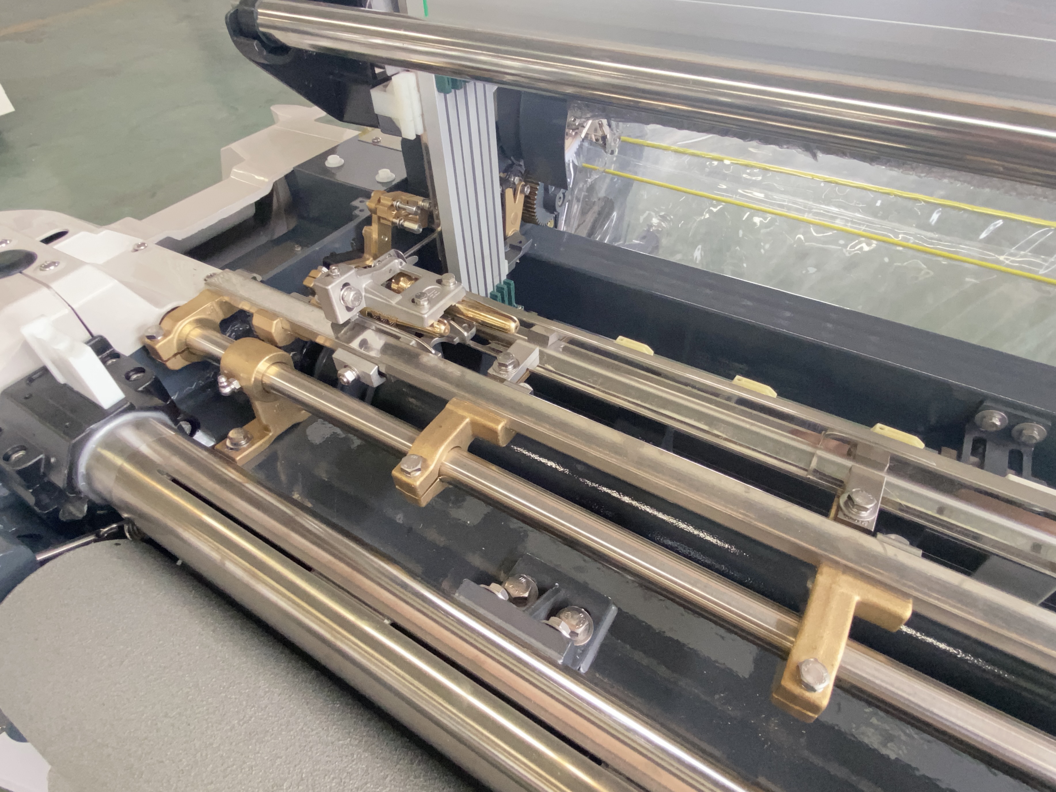 High Density 1000 RPM Air Jet Weaving Machine Loom Cam Textile 3.8kw