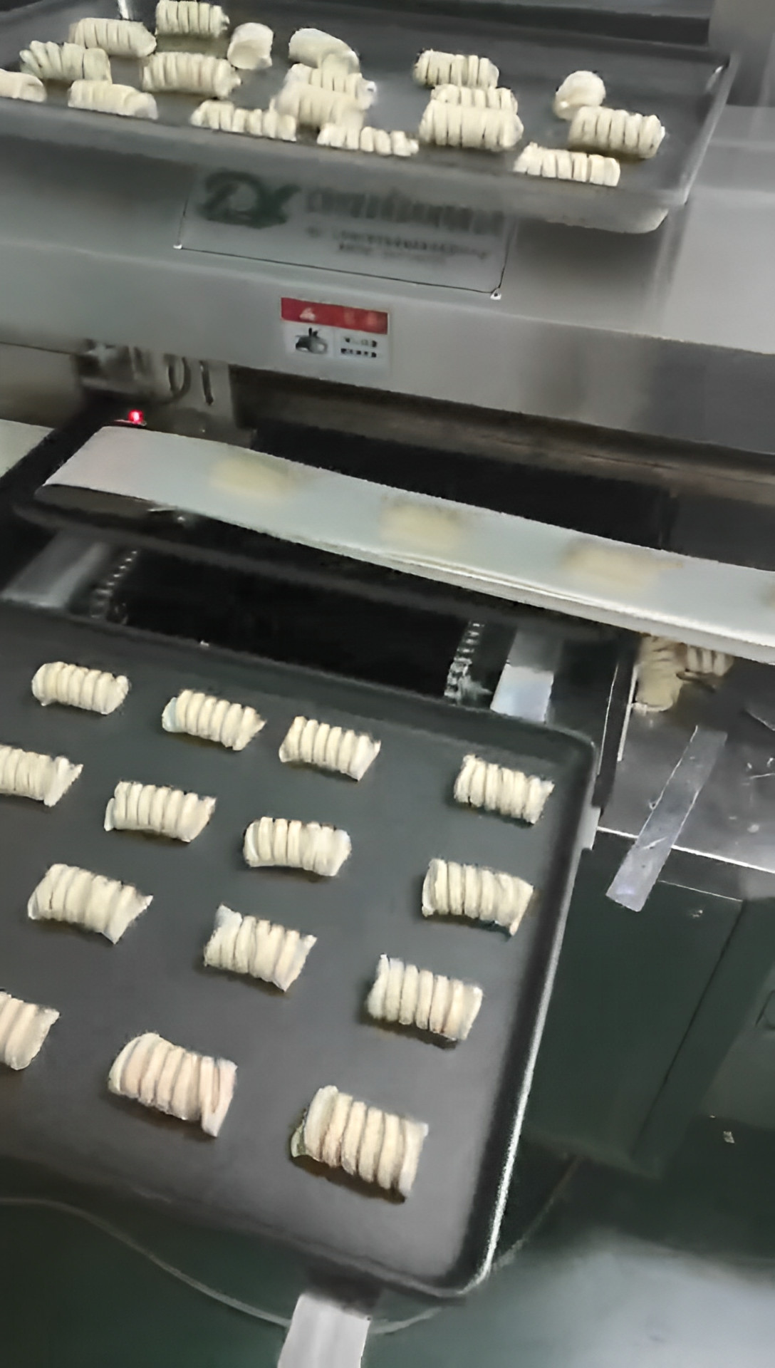 SS304 Pastries Making Machine Industrial Commercial Pie Making Machine