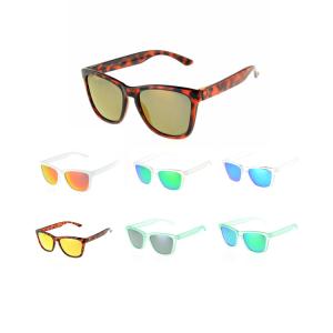 China Fashion Full Frame Sunglasses Women Retro Light Weight With Uv400 wholesale