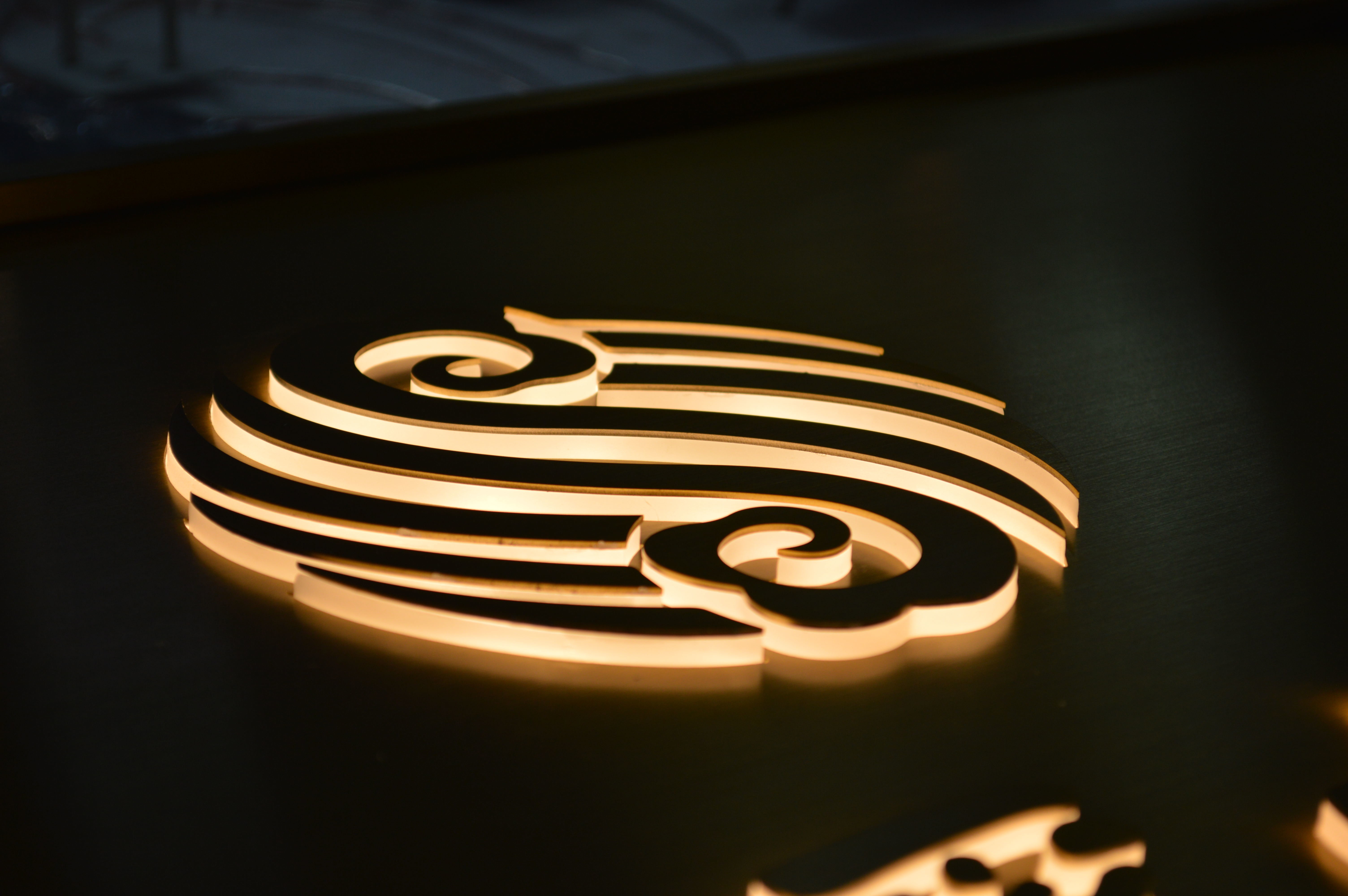 5500K Buildings Backlit LED Sign Letters , LED Halo Illuminated Letters