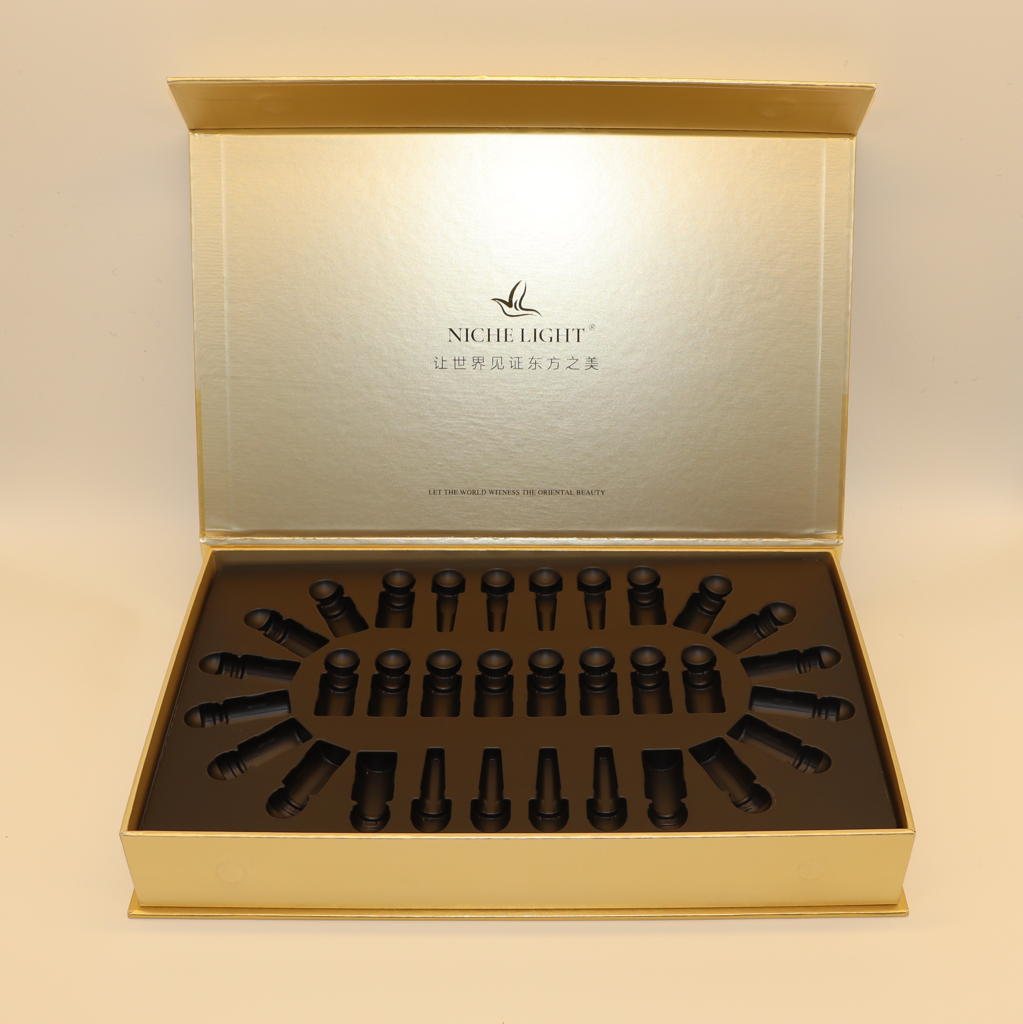 Embossing Cosmetic Paper Box , Packaging Box Skincare With PS Insert Tray Butter Paper