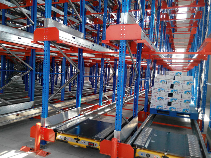 High Density Storage Radio Shuttle Pallet Runner Rack System For Supermarket / Storage
