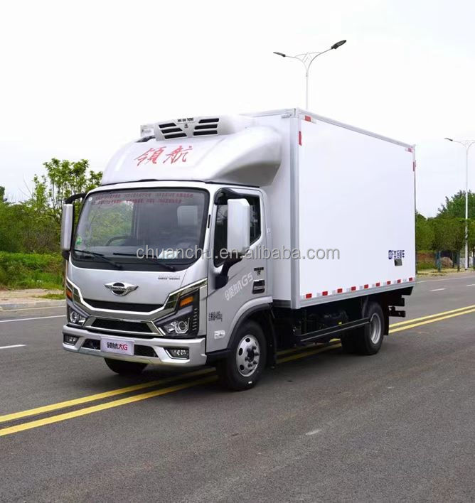 172HP Diesel Engine Refrigerated Box Truck Foton 4X2 Light Cargo Van Box Truck