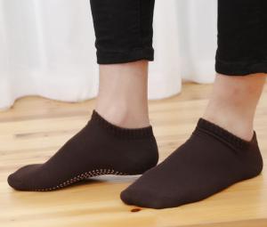 China Self Heating Tourmaline Yoga Grip Socks Compression Thermal Customized Material wholesale