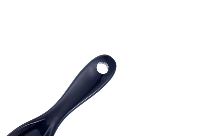 Plastic Long Length Shoe Horn 7.1 Inch 18 CM Plastic With Circular Hanging Holes Translucent
