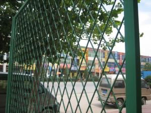 China expanded metal fencing,Expanded metal fence wholesale