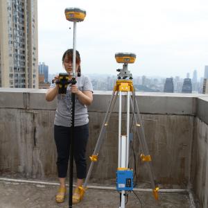 China Professional GNSS RTK GPS Geomatic Surveying And Engineering Surveying System wholesale