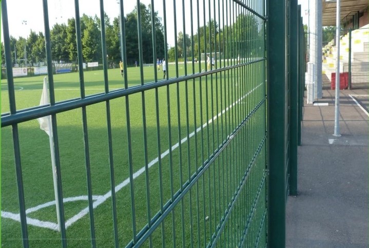 Metal Plastic Coated Chicken Wire Fencing Green Vinyl Coated Welded Wire Fencing