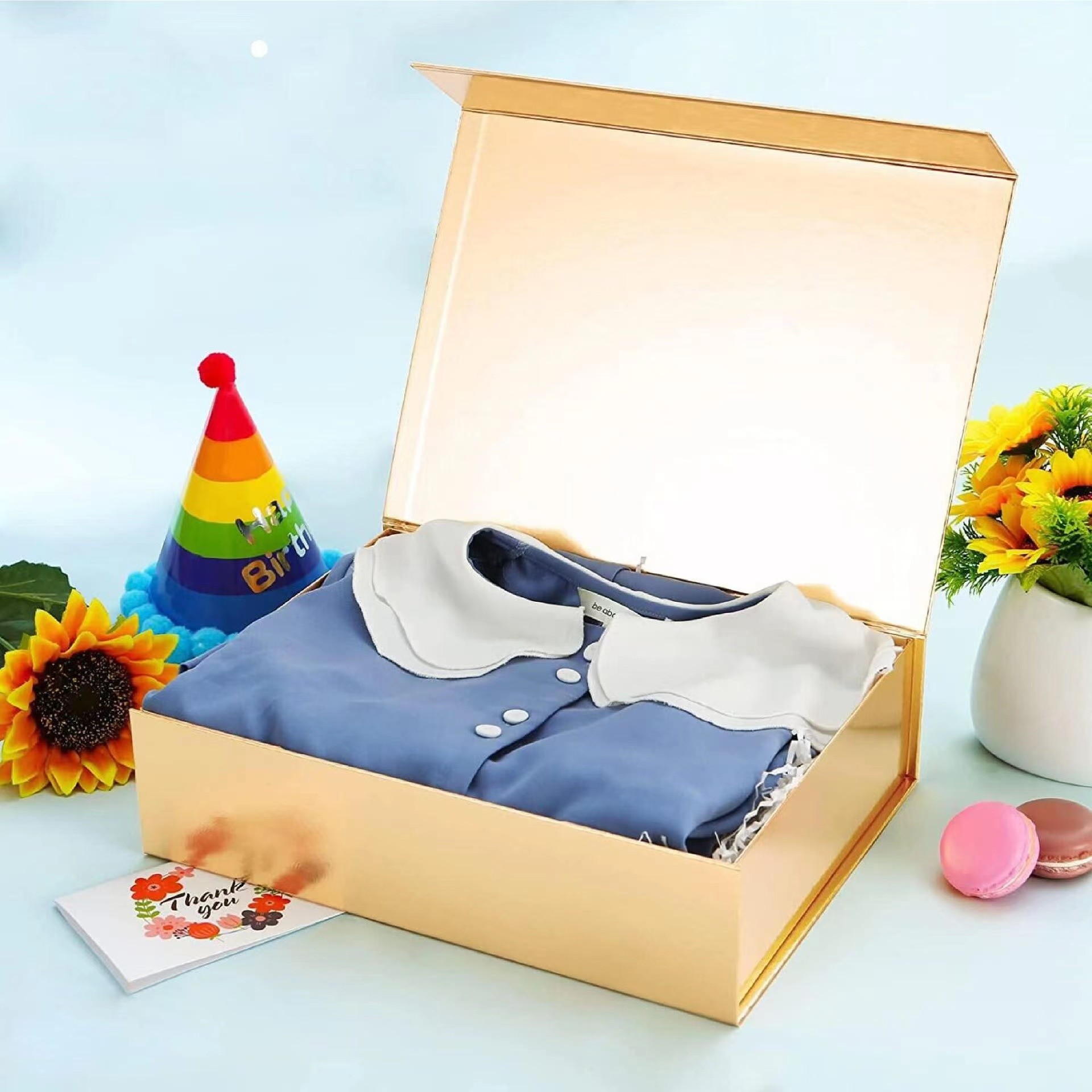 Luxury Magnet Folding Flat Pack Gift Boxes 1200gsm Art Paper Box
