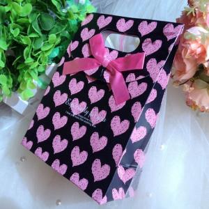 China Personalised Customized Paper Bags With Handle For Christmas wholesale