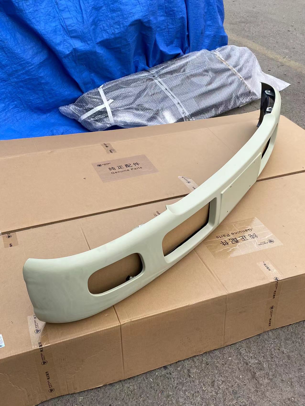 Foton Original Genuine Auto Parts Omar Front Bumper for Alpha Truck 1B18053100201