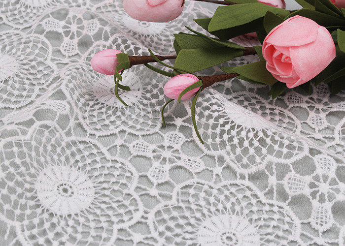 White Water Soluble Lace , Embroidered Guipure Venice Lace Fabric For Bridal Dress