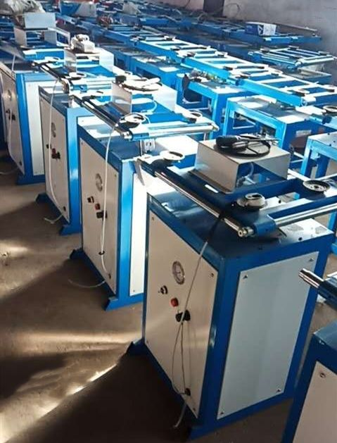 Manufacturer of Rotate gluing table use for insulatng glass sealing