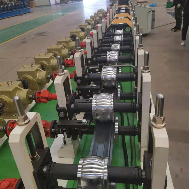 7.5kw Shutter Door Roll Forming Machine PU Roller Shutter Door Making Machine