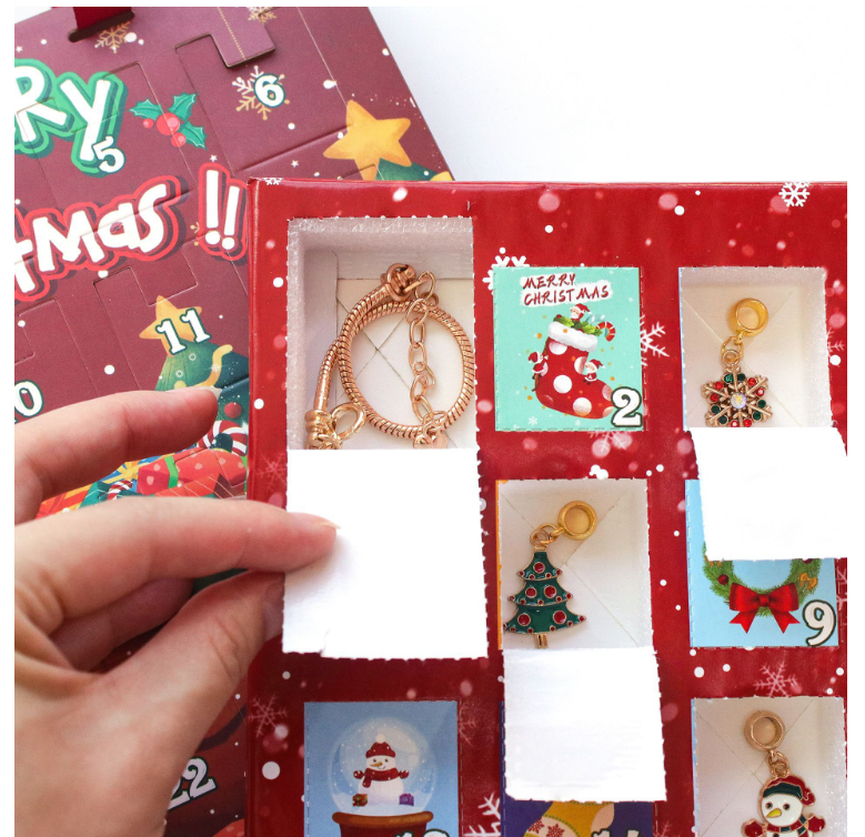 Christmas Gift Box Blind Box Toys for 14 Years up Baby Toys DIY Advent Calendar Bracelet