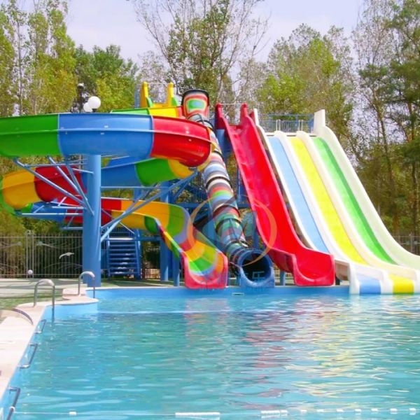Big Tornado Water Park Slide Attractive Water Slide For Pool Challengeable More Than 15m Height