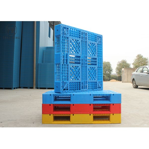 40" X 48" PP Material Plastic Racking Pallets With Metal Reinforcing Rods 1000kg Rack For Warehouse