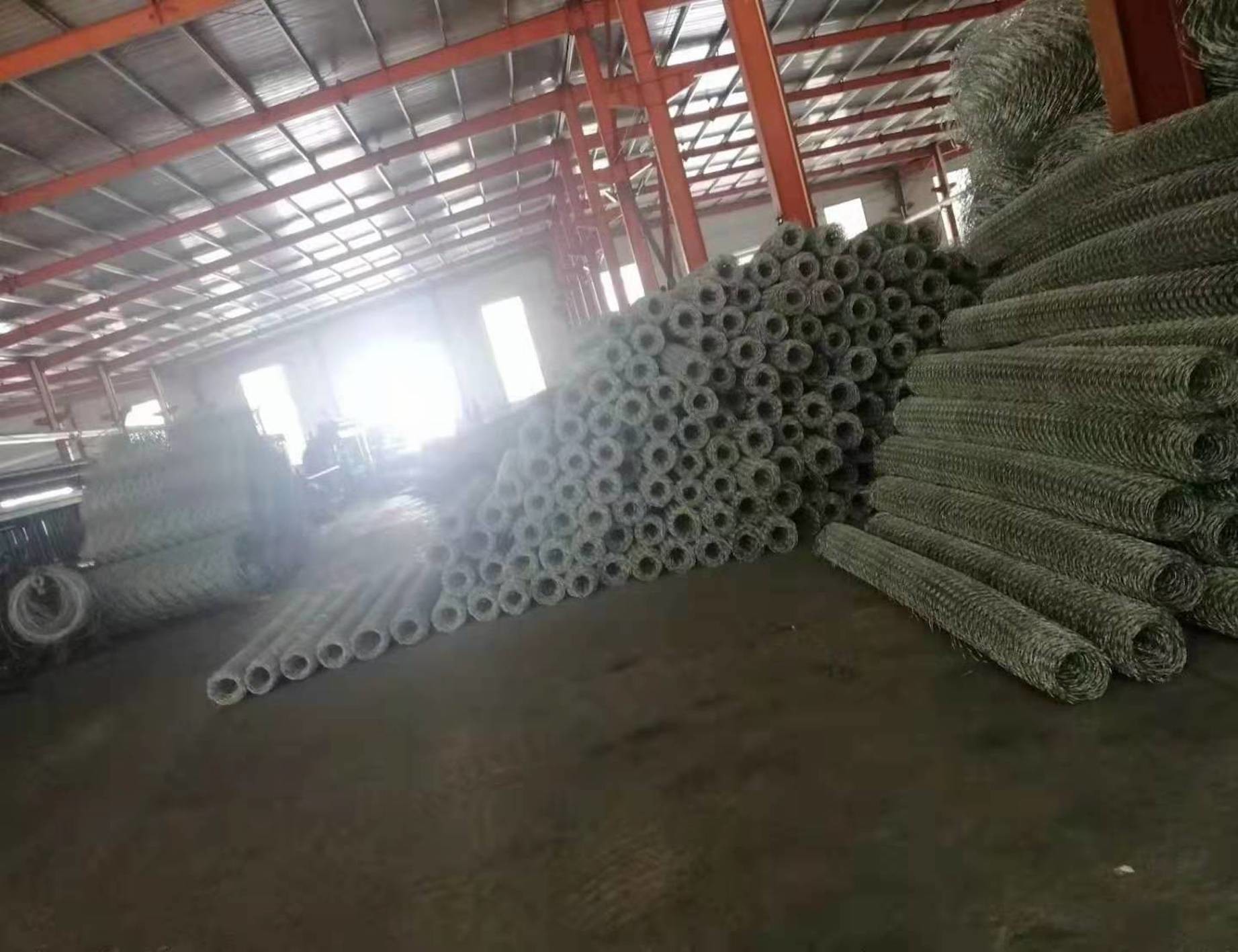 Spray Plastic Galvanised Wire Mesh 0.8mm 2.6mm Gabion Box