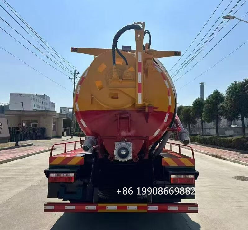 Dongfeng 6x4 Driver 20000L Sewage Suction Truck with Vacuum Pump for Sucking Waste Water Vacuum Sewer Tanker Suction Truck