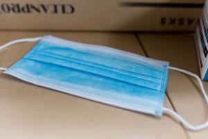 China Skin-friendly and Breathable Anti-Virus Blue Disposable Medical Mask wholesale