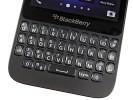 New arrival QWERTY keyboard mobile phone Blackberry Q5 smart mobile phone