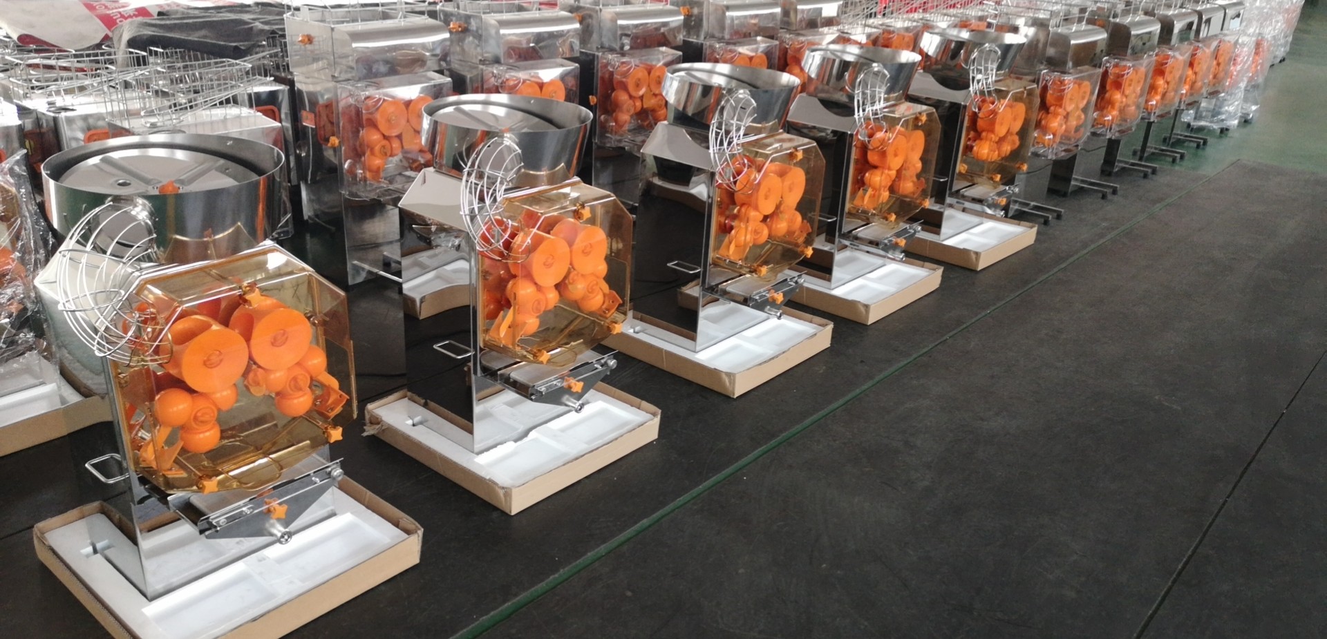 Hot Popular Automatic Table Type The Best Juicer Machine