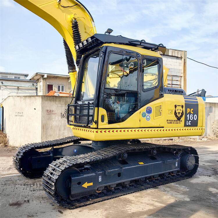 2200 Working Hours Used Komatsu PC160-7 Crawler Excavator with 0.65m3 Bucket Capacity
