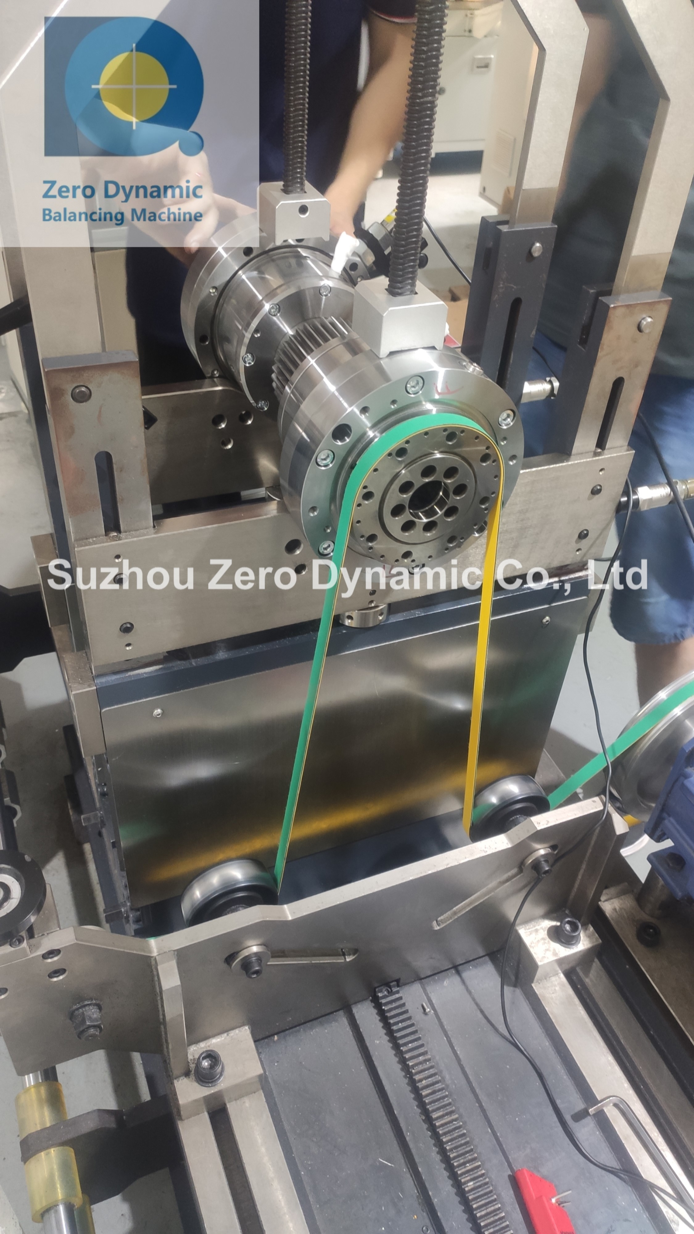 Soft Bearing Mechanical Spindle / Electrical Spindle Balancing Machine High Precision Spindle Balancer