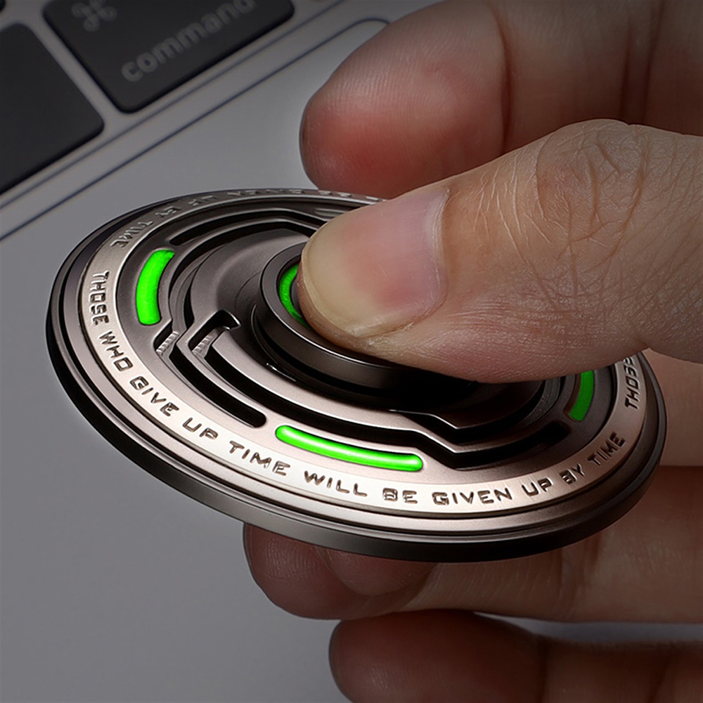 Toys Fingertips Hand Spinner Metal Anti-Anxiety Puzzle for Adults Teens Kids