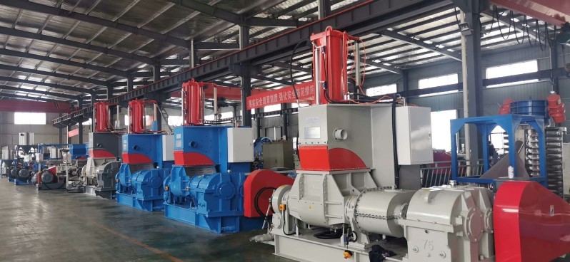 250L 185KW Rubber Kneader Machine For Plastic Plasticizing