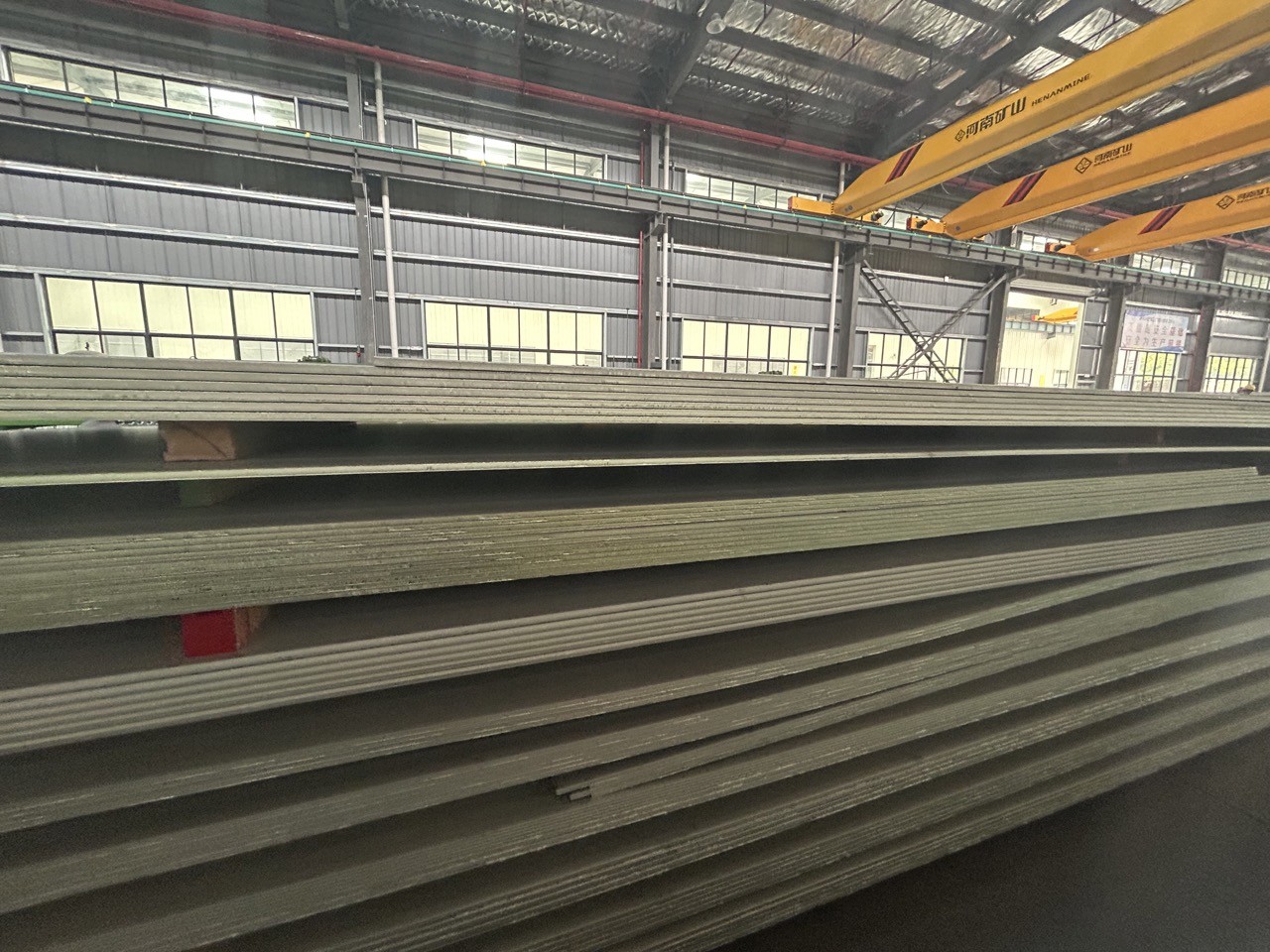 Hot Rolled Stainless Steel Polished Sheet 6mm Brushed Steel Sheet Cutting